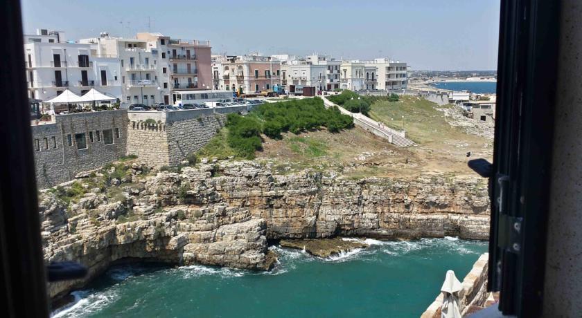 بولينيانو آ ماري B&B Casa Fiore الغرفة الصورة